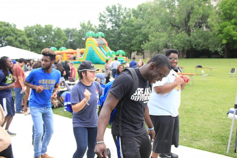 Students dance to the Cupid Shuffle at Ram Jam in front of Dora Roberts Dining Hall.
Photo by Hannah Onder