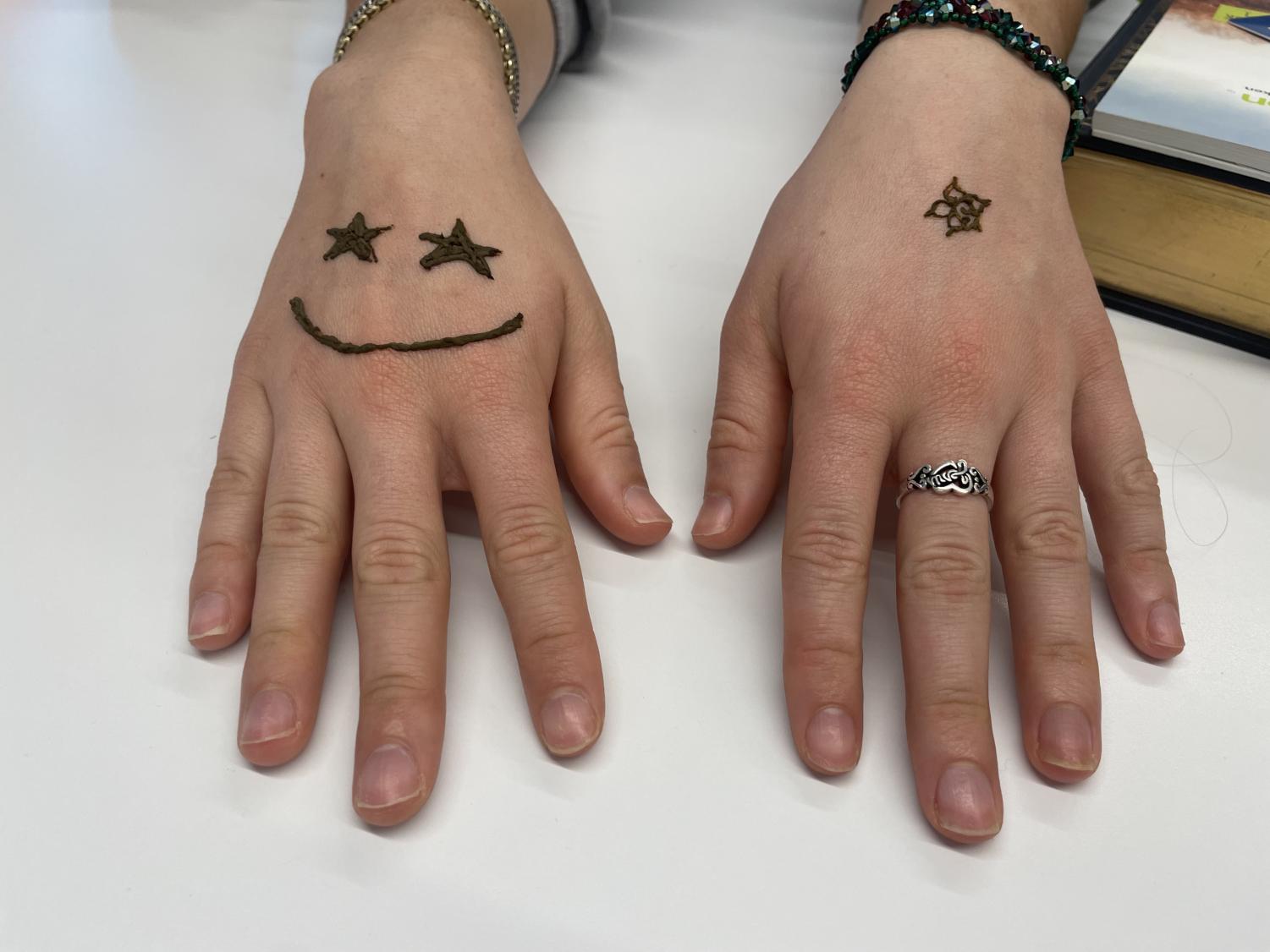 BSM+offers+free+henna+tattoos