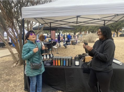 Tamara Johnson, the owner and founder of Enso Apothecary, is sharing her product’s aromas with Linda Baker.