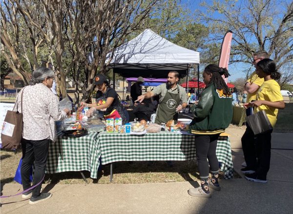 At the market, nine vendors are present including massagers and chiropractors offering their services and a plant-based cooking demo by Mind Your Garden Fort Worth. 