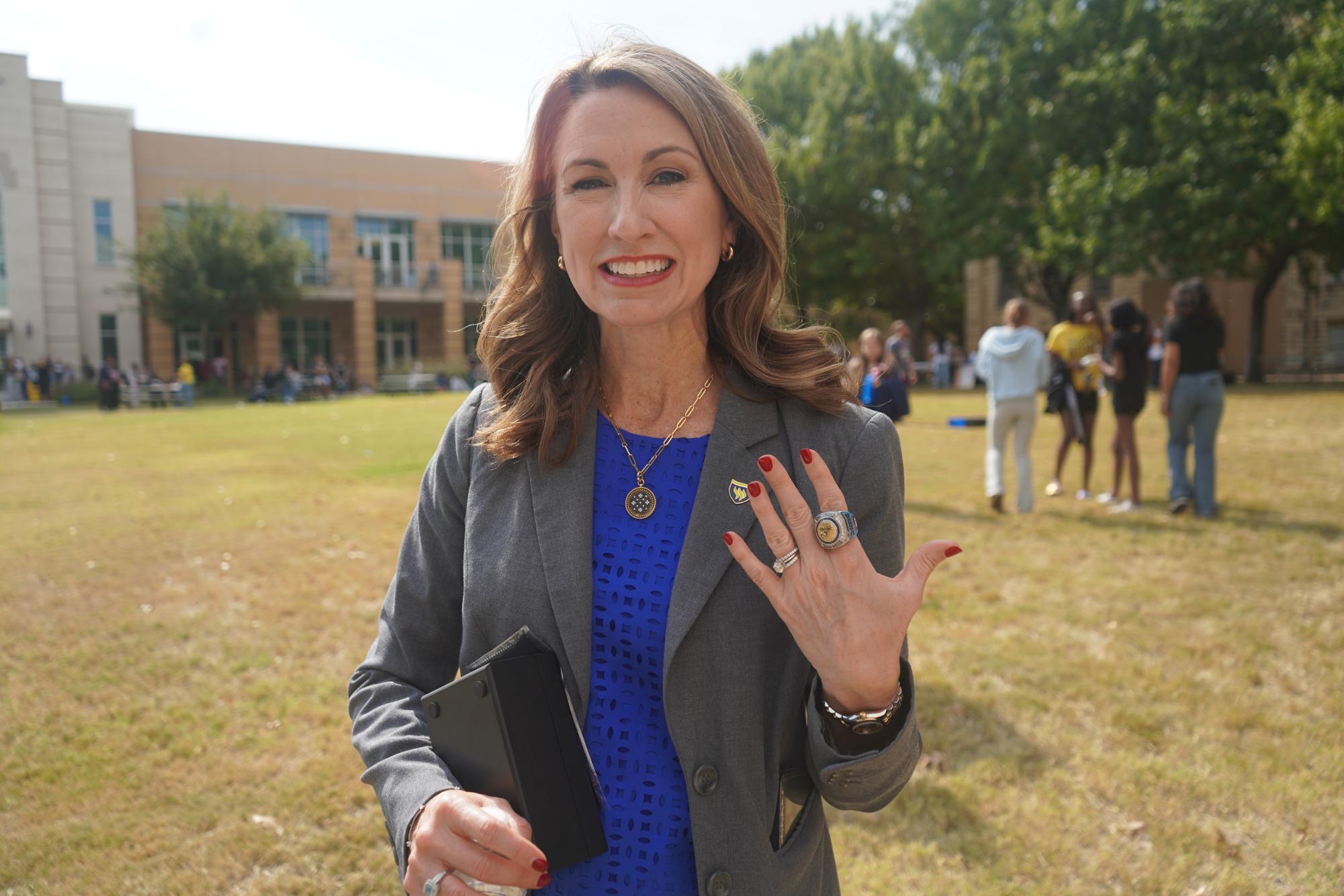 Homecoming pep rally ramps up school pride 